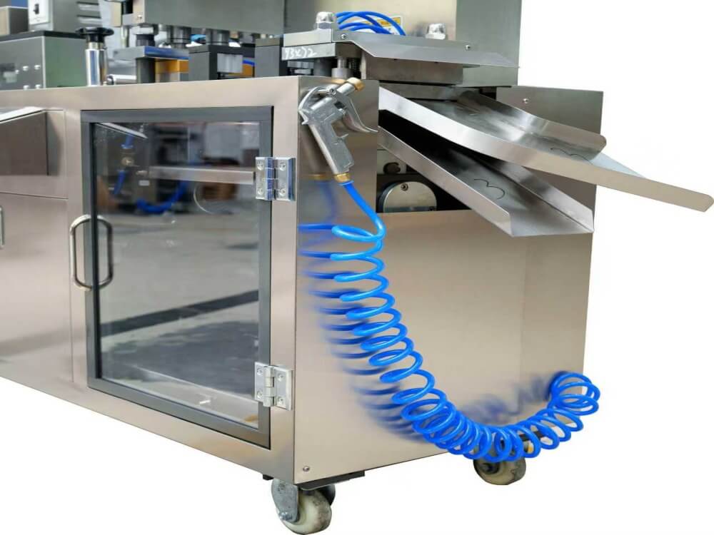 Small DPP 80 Blister Packing Machine for Capsule, Tablet in Pharmaceutical, Food Industries Finished output
