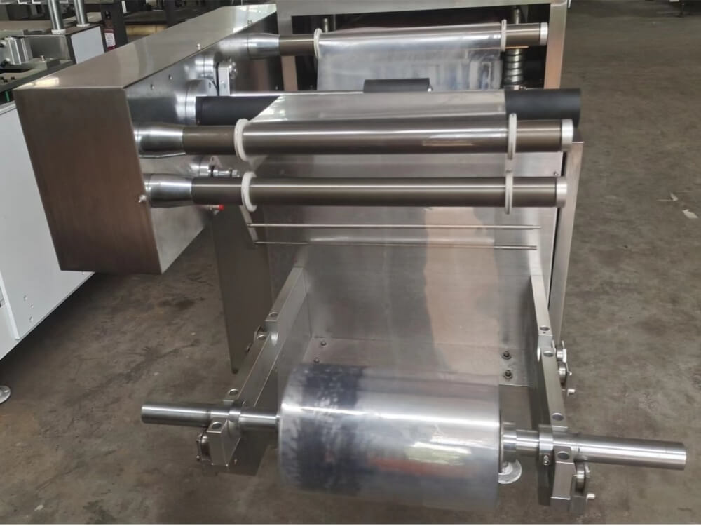blister packing machine Material feeding