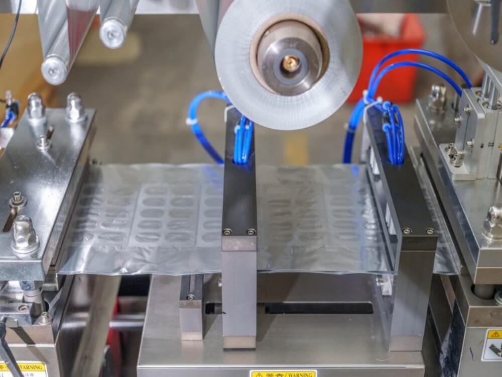 heating-sealing of PVC with Alu foil for capsule blister packing machine