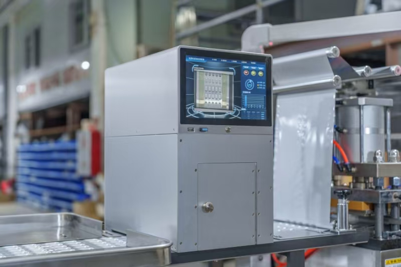 Automatic blister packing machine 6